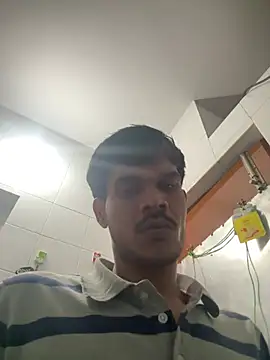 Snapshot of hitlar1026 chatting on 12/30/24, 11:38 hitlar1026 online show from 12/30/24, 11:38