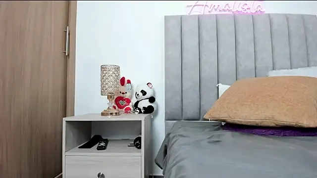 Snapshot of AmatistaSallow__ chatting on 02/07/25, 04:27 AmatistaSallow online show from 02/07/25, 04:27