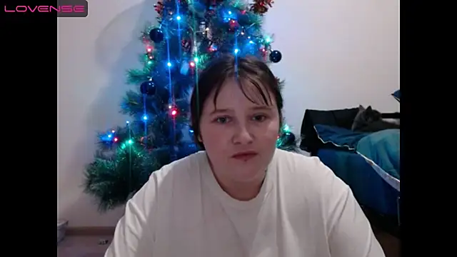 Snapshot of Light_Luna chatting on 01/02/25, 12:35 Light Luna online show from 01/02/25, 12:35
