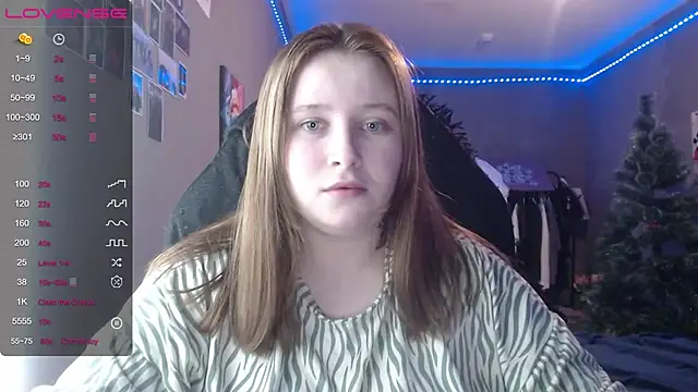 Snapshot of Light_Luna chatting on 01/14/26, 12:00 Light Luna online show from 01/14/26, 12:00