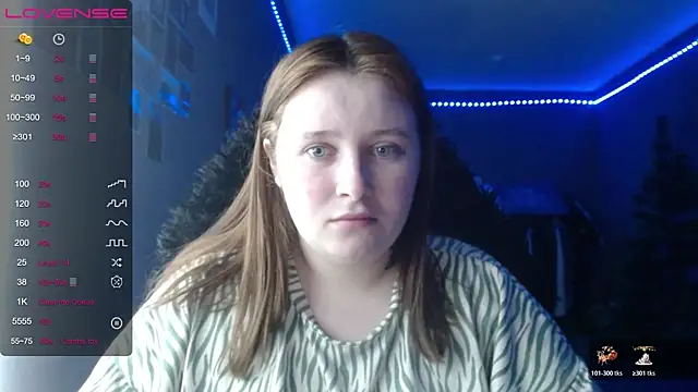 Snapshot of Light_Luna chatting on 01/15/26, 11:59 Light Luna online show from 01/15/26, 11:59