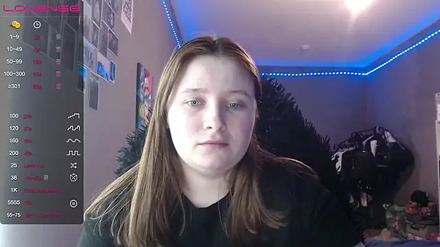 Snapshot of Light_Luna chatting on 01/17/26, 03:39 Light Luna online show from 01/17/26, 03:39