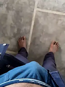 Snapshot of Monster_Bigdick chatting on 12/07/24, 06:43 Monster Bigdick online show from 12/07/24, 06:43