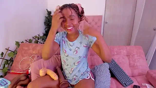 kimmysantoo online show from 11/13/25, 11:20