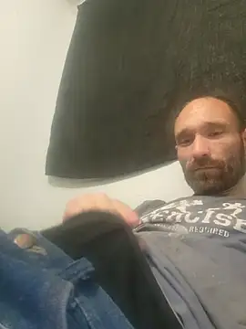 Johnnyw151 online show from 10/21/25, 02:07