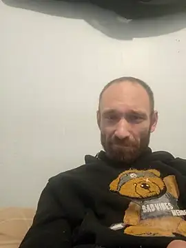 Johnnyw151 online show from 10/27/25, 07:23