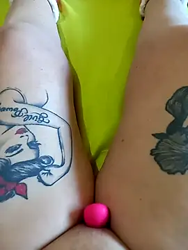 Snapshot of Hotsereia chatting on 02/16/25, 05:04 Hotsereia online show from 02/16/25, 05:04