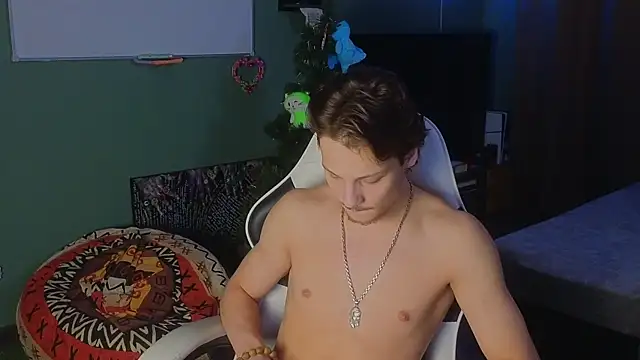 TeddyLiLboy online show from 01/01/25, 06:27