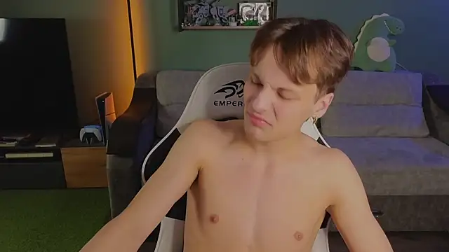 TeddyLiLboy online show from 11/15/25, 03:52