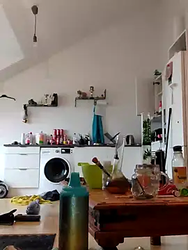 eltoulou online show from 01/17/25, 02:07