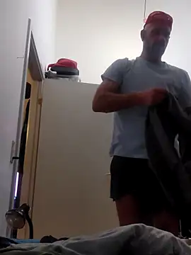 eltoulou online show from 02/17/25, 05:10