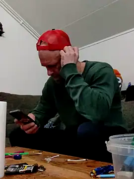 eltoulou online show from 02/24/25, 07:09