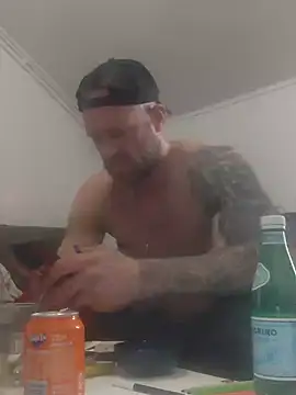 eltoulou online show from 03/03/25, 02:37