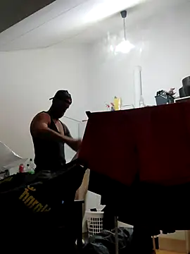 eltoulou online show from 10/13/25, 05:13