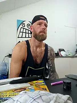 Snapshot of eltoulou chatting on 03/29/26, 11:21 eltoulou online show from 03/29/26, 11:21