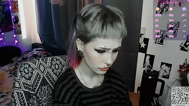 Snapshot of say_mary chatting on 04/01/26, 02:47 say mary online show from 04/01/26, 02:47