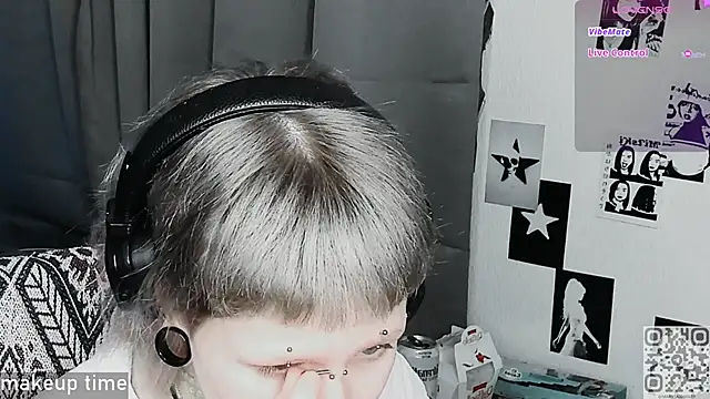 Snapshot of say_mary chatting on 04/12/26, 06:02 say mary online show from 04/12/26, 06:02