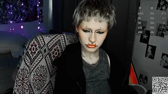 Snapshot of say_mary chatting on 04/17/26, 08:06 say mary online show from 04/17/26, 08:06