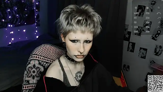 Snapshot of say_mary chatting on 04/22/26, 09:49 say mary online show from 04/22/26, 09:49