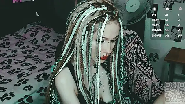 Snapshot of say_mary chatting on 06/09/26, 02:28 say mary online show from 06/09/26, 02:28