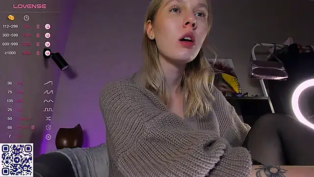 Snapshot of _alexanotitle chatting on 12/11/24, 01:05 alexanotitle online show from 12/11/24, 01:05