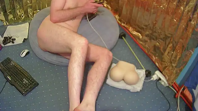 Snapshot of Markxen_cam chatting on 01/26/25, 06:07 Markxen cam online show from 01/26/25, 06:07