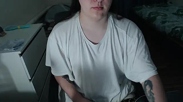 EvaMiron online show from 12/02/25, 12:27