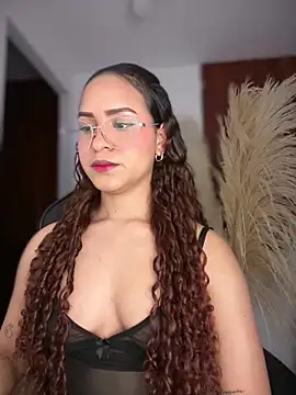 gretta kler1 online show from 12/17/25, 08:59