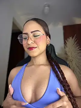 Snapshot of gretta_kler1 chatting on 06/09/26, 10:10 gretta kler1 online show from 06/09/26, 10:10