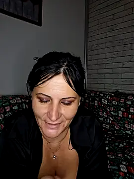 anaaamariaaaa online show from 11/04/25, 03:11