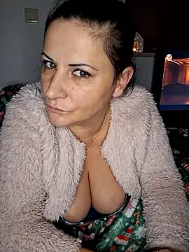 Snapshot of anaaamariaaaa chatting on 01/14/26, 05:18 anaaamariaaaa online show from 01/14/26, 05:18