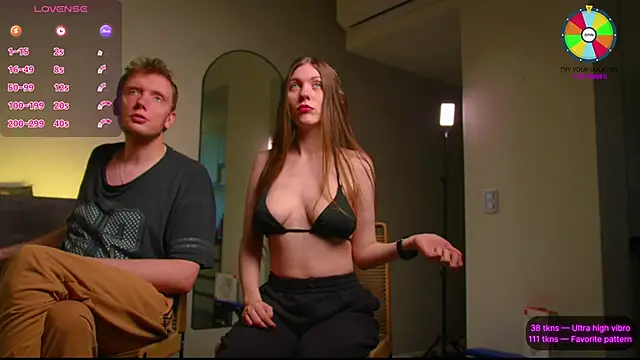 Snapshot of VunderSEX chatting on 10/26/25, 05:52 VunderSEX online show from 10/26/25, 05:52