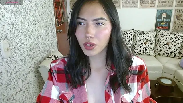 Snapshot of wild_kittys chatting on 04/12/26, 10:26 wild kittys online show from 04/12/26, 10:26