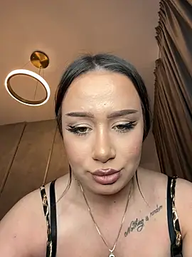 Snapshot of deliaroyal chatting on 03/16/25, 04:34 deliaroyal online show from 03/16/25, 04:34