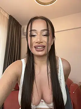 Snapshot of deliaroyal chatting on 11/23/25, 01:22 deliaroyal online show from 11/23/25, 01:22