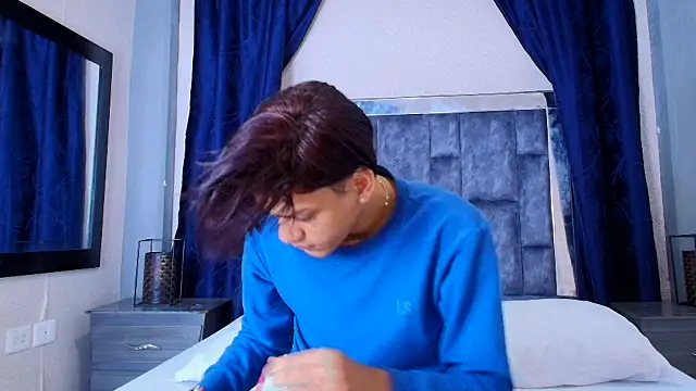 Snapshot of Samuelsince chatting on 01/25/25, 05:18 Samuelsince online show from 01/25/25, 05:18