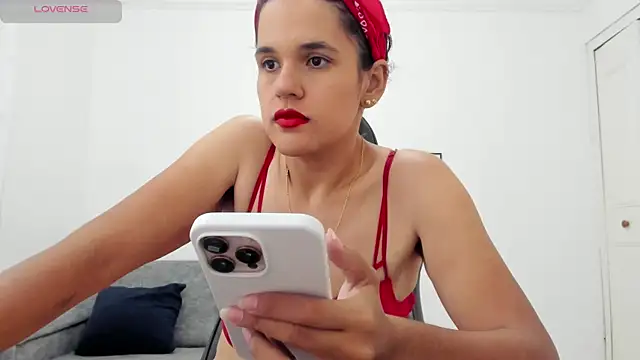 Snapshot of natalia_curvy1 chatting on 06/16/26, 05:59 natalia curvy1 online show from 06/16/26, 05:59