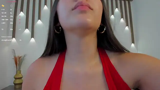 Snapshot of megan_cooper28 chatting on 09/15/25, 07:14 megan cooper28 online show from 09/15/25, 07:14