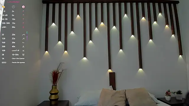 Snapshot of megan_cooper28 chatting on 12/16/25, 06:57 megan cooper28 online show from 12/16/25, 06:57