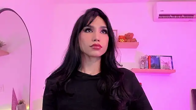 Snapshot of rose_saenz chatting on 12/28/24, 05:35 rose saenz online show from 12/28/24, 05:35