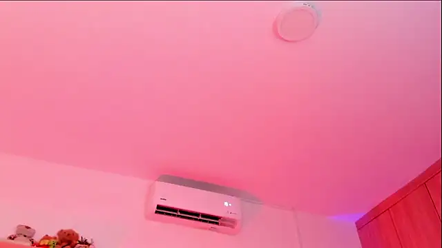 Snapshot of rose_saenz chatting on 10/10/25, 07:46 rose saenz online show from 10/10/25, 07:46