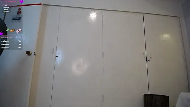 Snapshot of genesis_moretz chatting on 12/19/24, 10:02 genesis moretz online show from 12/19/24, 10:02