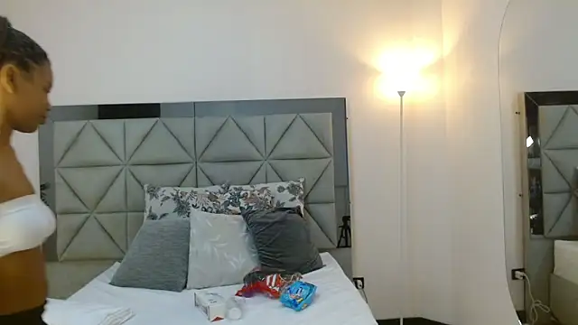 Snapshot of genesis_moretz chatting on 02/28/26, 03:40 genesis moretz online show from 02/28/26, 03:40