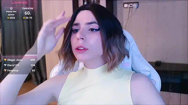 FemAlexa  online show from 02/09/25, 05:33