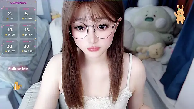 Snapshot of Sweet-18wanwan chatting on 04/19/26, 04:17 Sweet-18wanwan online show from 04/19/26, 04:17