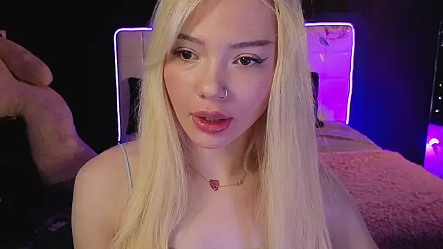 Snapshot of SandraBoyl chatting on 11/29/25, 02:14 SandraBoyl online show from 11/29/25, 02:14