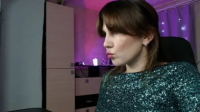 Snapshot of Daniela_Cooperr chatting on 10/12/25, 05:23 Daniela Cooperr online show from 10/12/25, 05:23