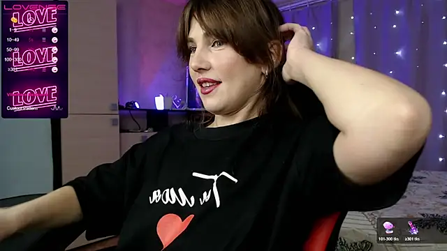 Snapshot of Daniela_Cooperr chatting on 10/20/25, 05:13 Daniela Cooperr online show from 10/20/25, 05:13