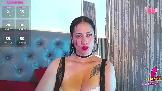 Snapshot of nathalia_zamu chatting on 03/22/25, 03:52 nathalia zamu online show from 03/22/25, 03:52