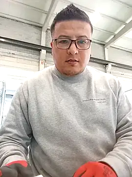 Snapshot of LusoCol chatting on 03/31/26, 12:05 LusoCol online show from 03/31/26, 12:05